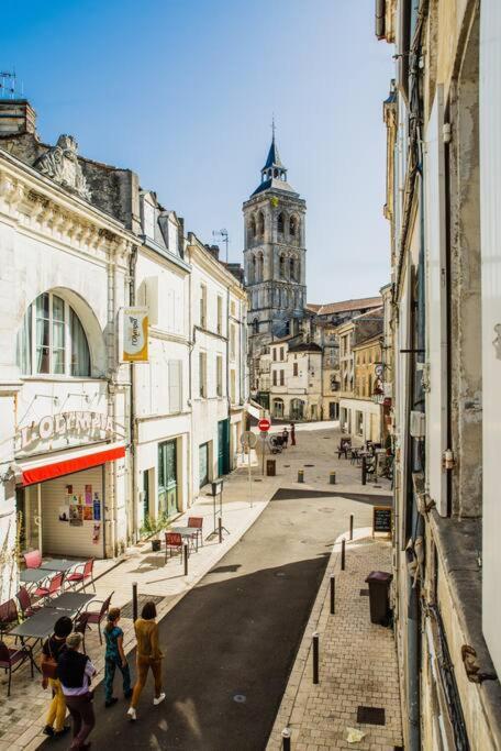 Magnifique T2 Avec Balcon Centre-Ville Cognac Exterior photo